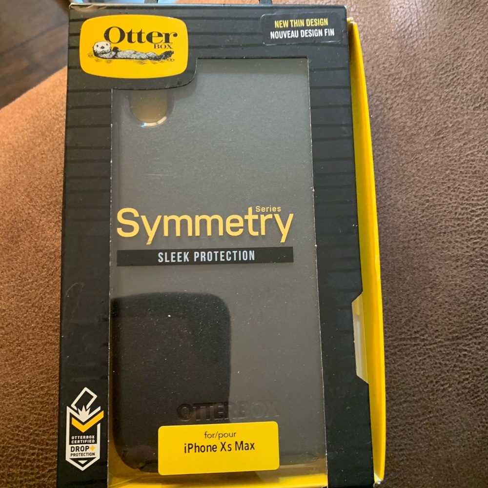 Otter box iPhone XS Max